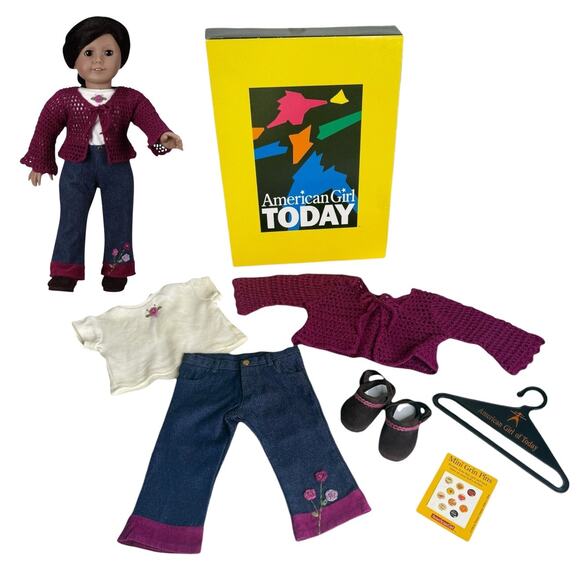 VTG American Girl Today FLOWER POWER Outfit Sweater Clogs Jeans Top Hanger Box - Picture 1 of 11